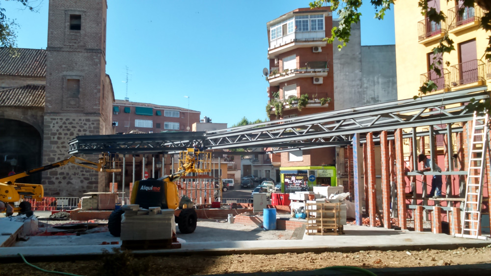EN CONSTRUCCIÓN. (España). Las obras de la plaza del Salvador avanzan a buen ritmo.