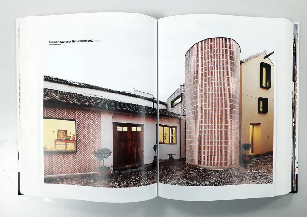 OOIIO-Brick-and-Tile