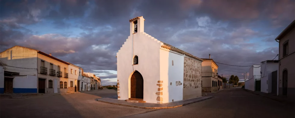 Ermita El Romeral OOIIO Arquitectura