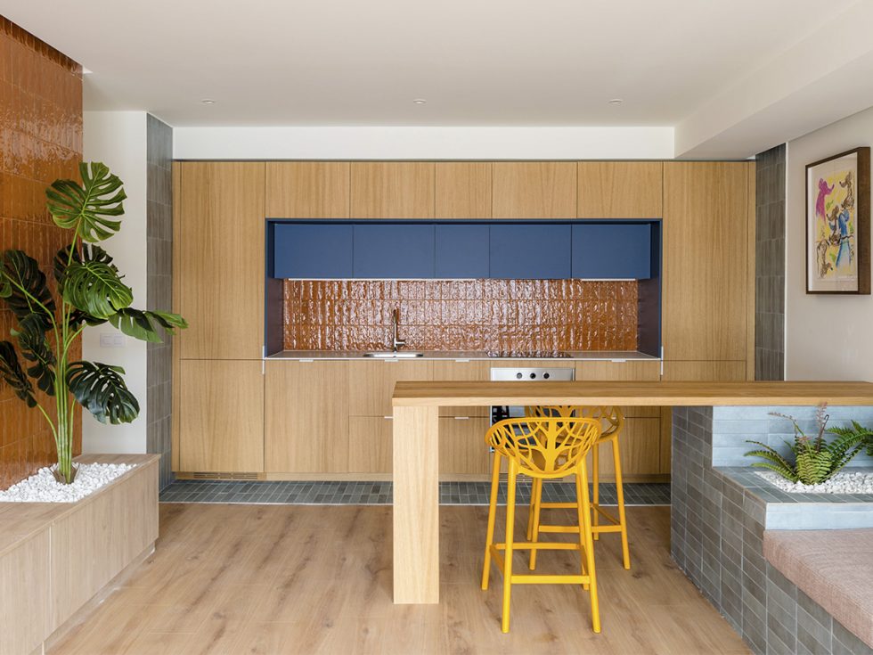 Imagen Portada de Reforma de Apartamentos en Carabanchel por OOIIO Arquitectura