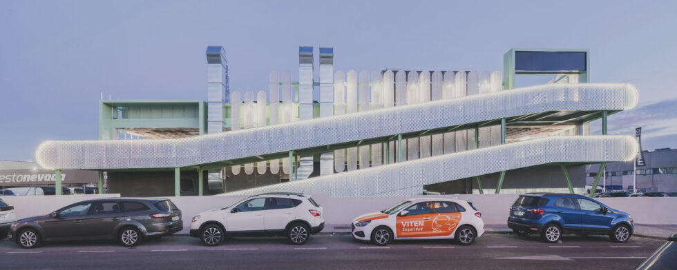 Leganes Auto Center OOIIO Arquitectura P 980x392
