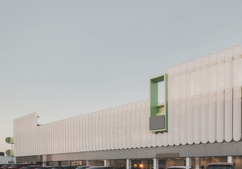 OOIIO Arquitectura Leganes Auto Center A4 980x686