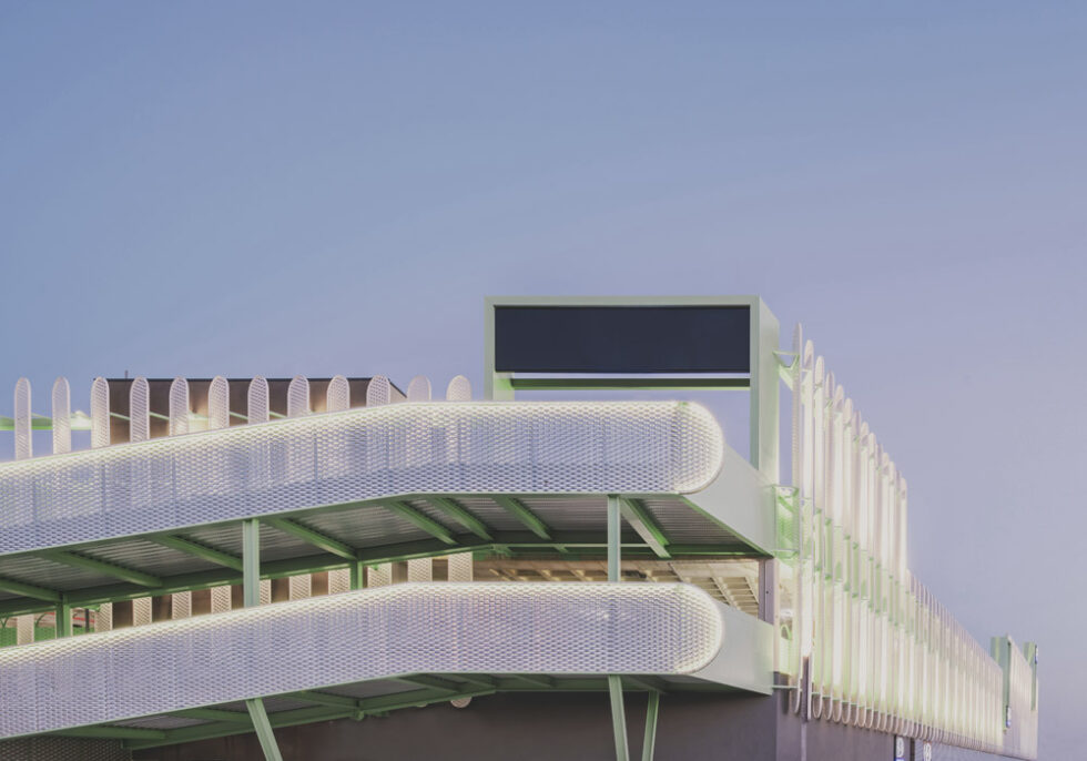 OOIIO Arquitectura Leganes Auto Center A6 980x686