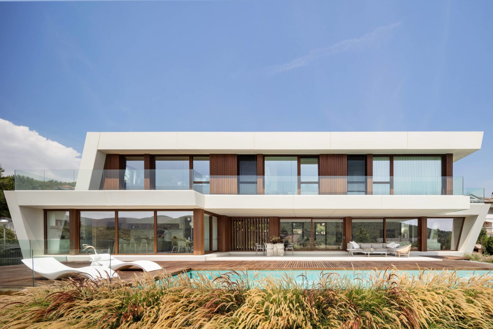 Obra en ejecución de vivienda unifamiliar contemporánea en Madrid